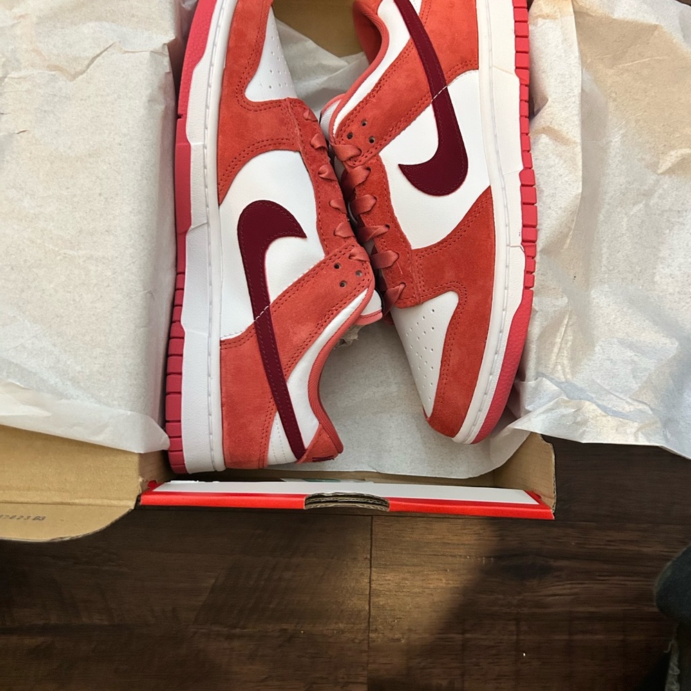 Nike Women’s Dunk Low Valentines Day